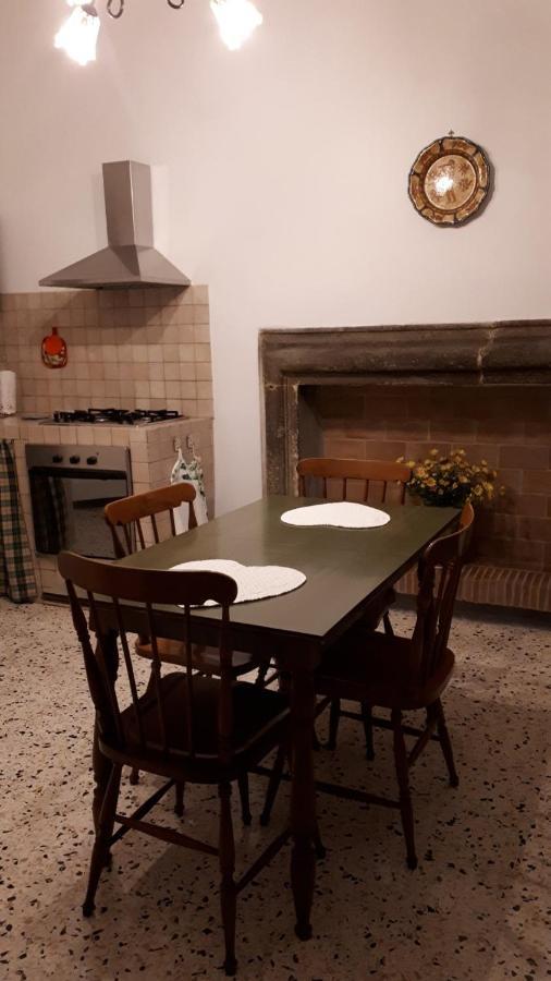 Apartamento La Casa Sotto Il Castello Bracciano  Exterior foto